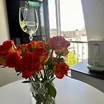 Daire Modern Elegance In Historical Center Trier