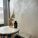 Modern Elegance In Historical Center アパート トリーア