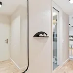 Daire Modern Elegance In Historical Center