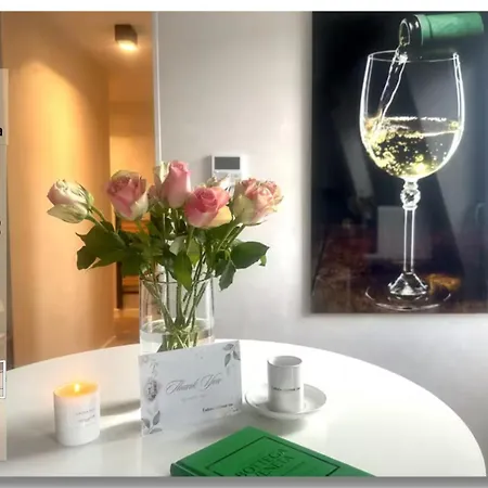 Modern Elegance In Historical Center Lejlighed Trier