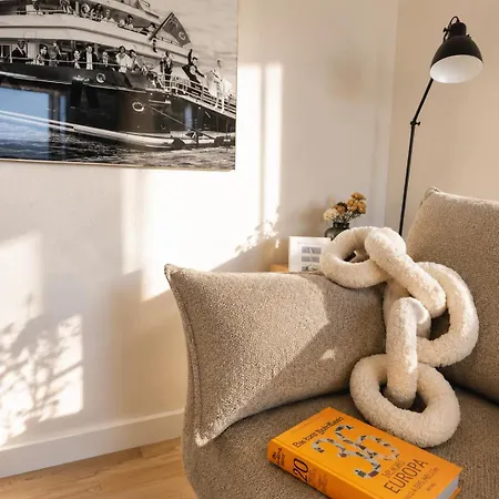 Modern Elegance In Historical Center Appartement