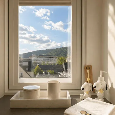 Modern Elegance In Historical Center Appartement