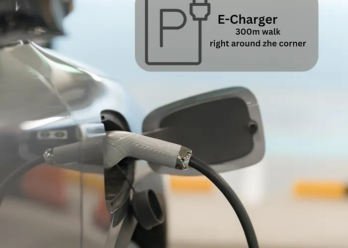 Modern Elegance In Historical Center 아파트 트리어