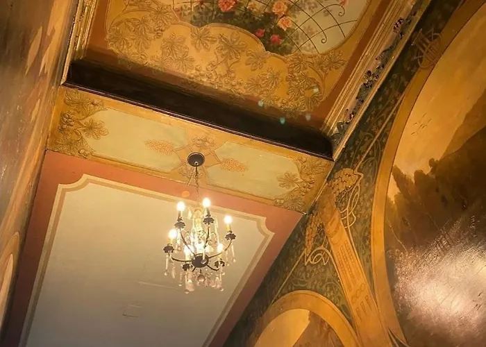 Lejlighed Modern Elegance In Historical Center *